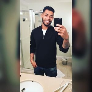 Meet your Posher, Derek